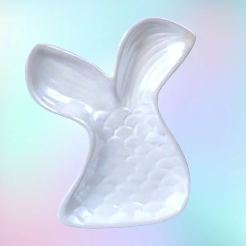 Pearlized Ceramic Mermaid Tail Decor Dish White